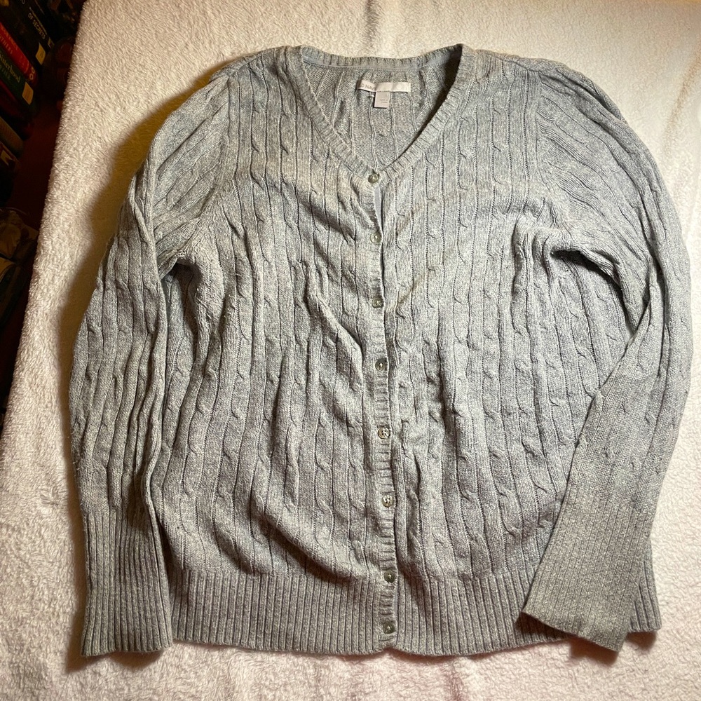 Cardigan sweater